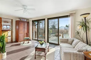 210 Washington St, South Kingstown, RI 02879 - Photo 7