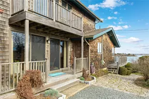 210 Washington St, South Kingstown, RI 02879 - Photo 5