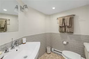 26 Narragansett Ave, Newport, RI 02840 - Photo 47