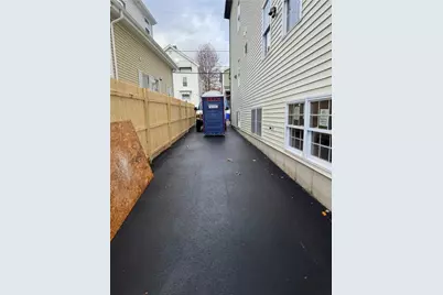 31 Vandewater Street, Providence, RI 02908 - Photo 19