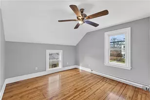 1354 Cranston St, Cranston, RI 02920 - Photo 19