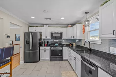 619 Smithfield Road, North Providence, RI 02904 - Photo 3