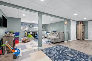 619 Smithfield Rd, North Providence, RI 02904 - Photo 27