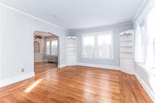 30 Taft Ave, Providence, RI 02906 - Photo 9