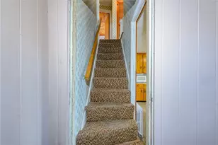 318 Mitchell's Ln, Middletown, RI 02871 - Photo 17