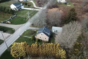 318 Mitchell's Ln, Middletown, RI 02871 - Photo 39