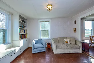 318 Mitchell's Lane, Middletown, RI 02871 - Photo 11