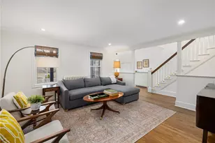 23 Mt Vernon St, Newport, RI 02840 - Photo 5