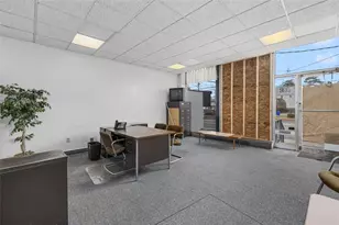 585 Warren Ave, East Providence, RI 02914 - Photo 23