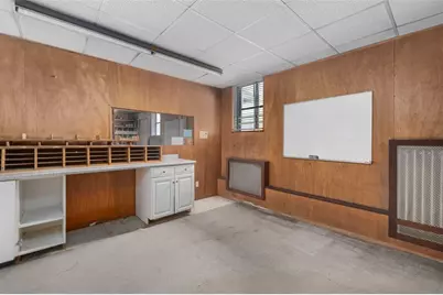 585 Warren Avenue, East Providence, RI 02914 - Photo 11