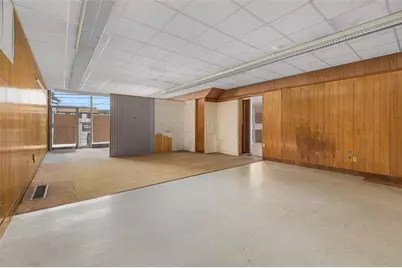 585 Warren Avenue, East Providence, RI 02914 - Photo 17