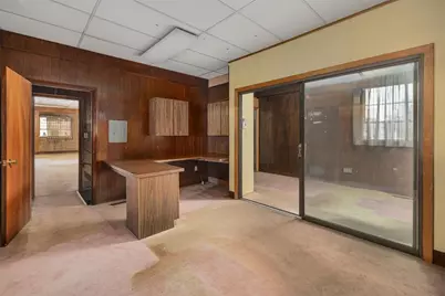 585 Warren Avenue, East Providence, RI 02914 - Photo 19