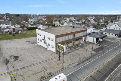 585 Warren Avenue, East Providence, RI 02914 - Photo 47