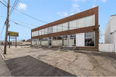585 Warren Avenue, East Providence, RI 02914 - Photo 33