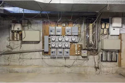 585 Warren Avenue, East Providence, RI 02914 - Photo 9