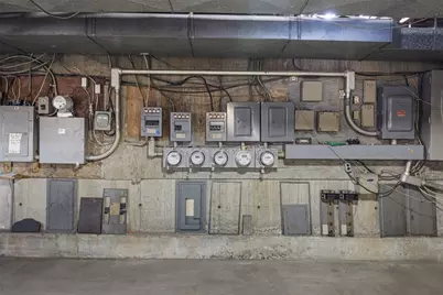 585 Warren Avenue, East Providence, RI 02914 - Photo 7