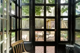 26 Thames St, Newport, RI 02840 - Photo 9