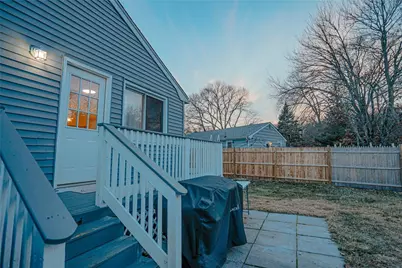 27 Winifred Avenue, Warwick, RI 02889 - Photo 27