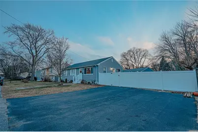 27 Winifred Avenue, Warwick, RI 02889 - Photo 5