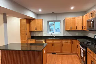 182 Avenue C, Woonsocket, RI 02895 - Photo 3