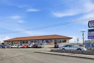 593 Weeden St, Pawtucket, RI 02860 - Photo 1