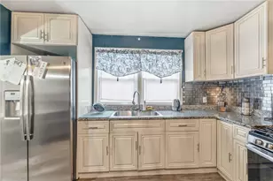 98 Pocasset Ave, Providence, RI 02909 - Photo 11