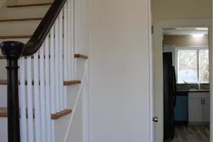 171 Canton St, Providence, RI 02908 - Photo 11