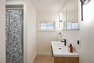 159 Dunnell Ave, Pawtucket, RI 02860 - Photo 21