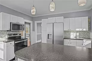 58 Youngs Ave, West Warwick, RI 02893 - Photo 7