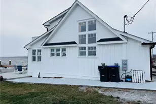 395 Park Ave, Portsmouth, RI 02871 - Photo 3