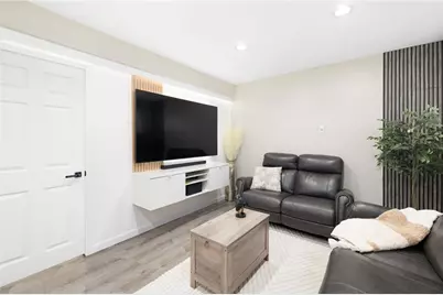 54 Salem Avenue, Cranston, RI 02920 - Photo 27