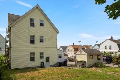 75 Baldwin Street, Pawtucket, RI 02860 - Photo 23