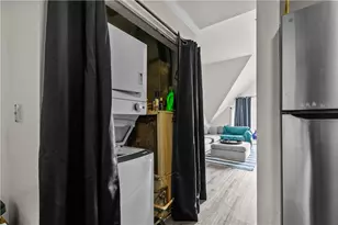 580 Thames St, Newport, RI 02840 - Photo 5