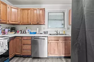 580 Thames St, Newport, RI 02840 - Photo 3