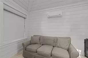 6 Cross St, Newport, RI 02840 - Photo 9