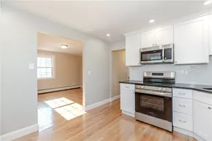 70 Archer St, Pawtucket, RI 02861 - Photo 9