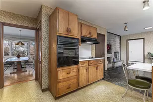 160 Oakwoods Dr, South Kingstown, RI 02879 - Photo 17