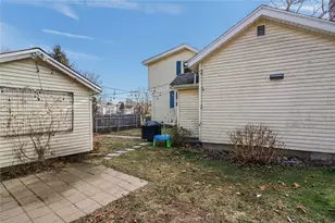 12 Vintner Ave, East Providence, RI 02915 - Photo 21