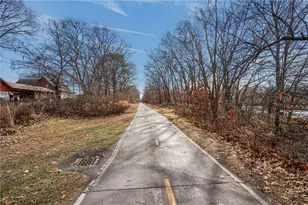 12 Vintner Ave, East Providence, RI 02915 - Photo 25