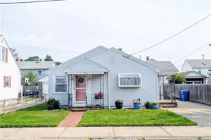 34 Robert St, Pawtucket, RI 02861 - Photo 1