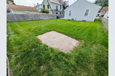 34 Robert Street, Pawtucket, RI 02861 - Photo 11