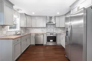 2 Sandalwood Ct, Coventry, RI 02816 - Photo 7