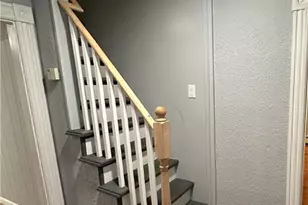 69 Whipple Ave, Cranston, RI 02920 - Photo 11