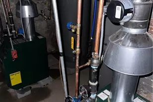 69 Whipple Ave, Cranston, RI 02920 - Photo 15