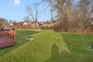 85 Reed St, Warwick, RI 02886 - Photo 23