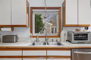 71 Willow Rd, Charlestown, RI 02813 - Photo 9