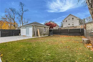 162 Merino St, Providence, RI 02909 - Photo 21