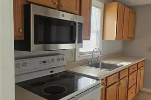 43 Beach St, Westerly, RI 02891 - Photo 5