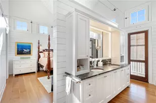 2 Harbor View Dr, Newport, RI 02840 - Photo 35