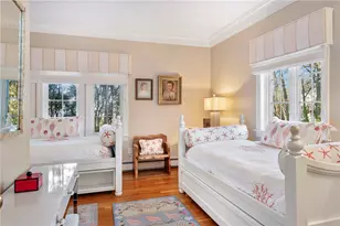 2 Harbor View Dr, Newport, RI 02840 - Photo 17